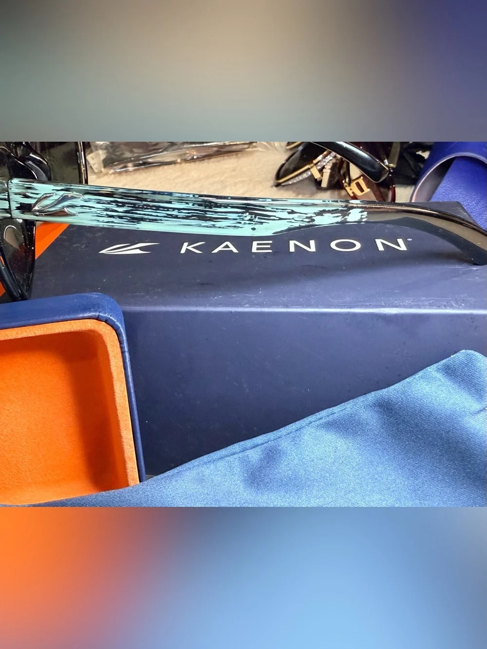 60. NEW KAENON  Men’s Sunglasses — Green Marble Frame with Gray Lenses
